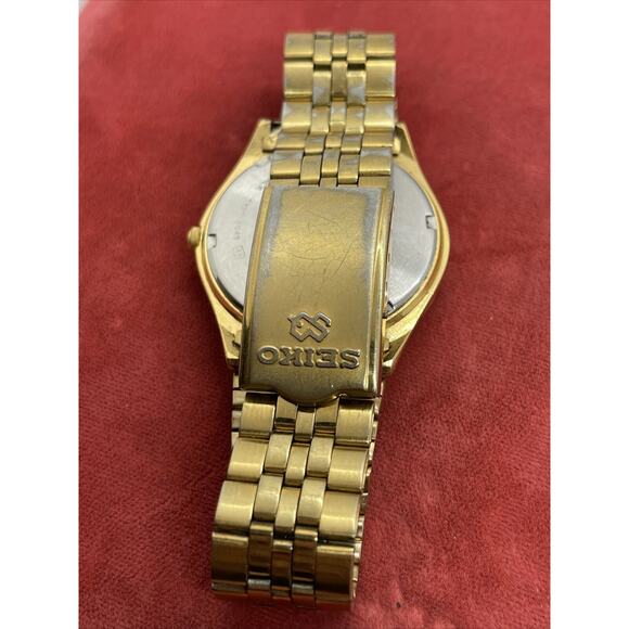 Vintage Seiko watch 5Y23-8049 Gold Tone Quartz SQ day/date Dead Battery Black - Picture 10 of 15